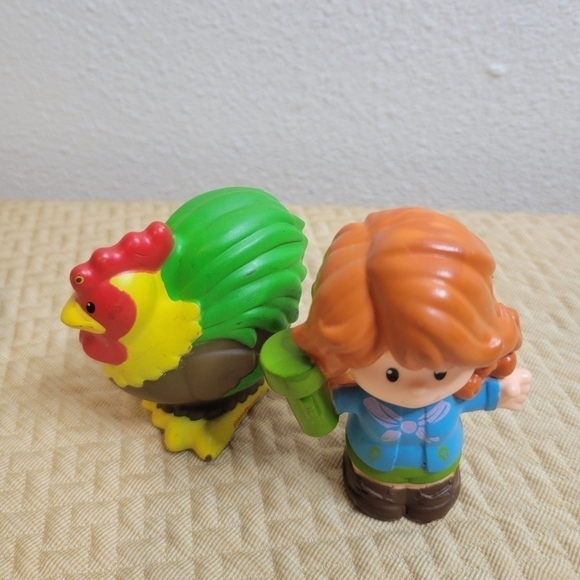 Fisher price little people set of 4 - Picture 2 of 3